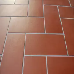 Come pulire il pavimento in piastrelle